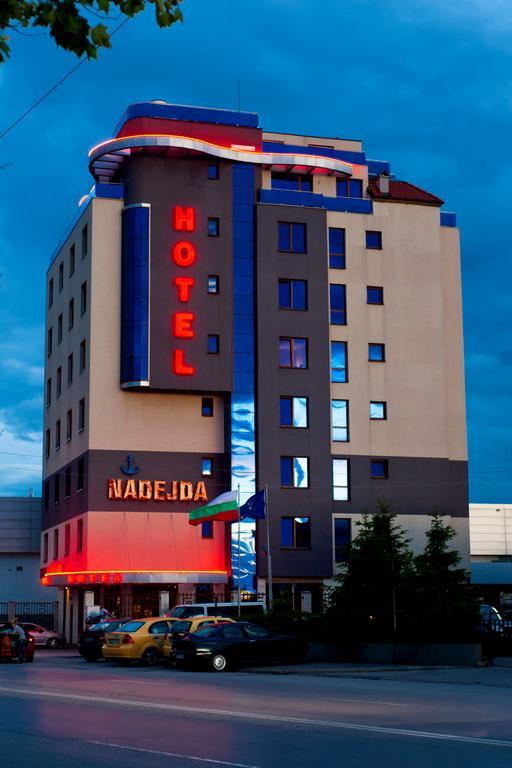 Nadejda Hotel Sofia Exterior photo